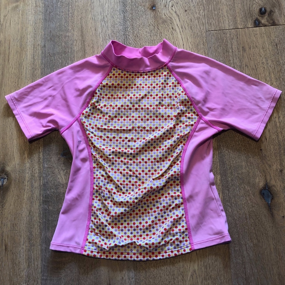 🦊 Dot Print Rash Guard